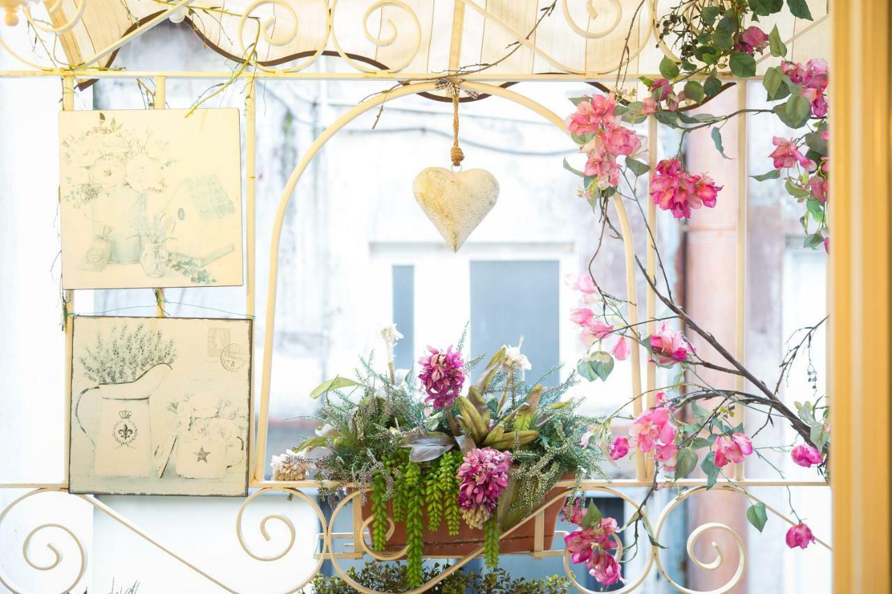 Pantheon Romantic Loft *