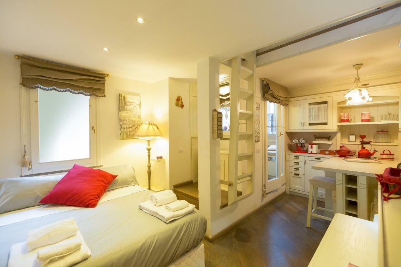Pantheon Romantic Loft