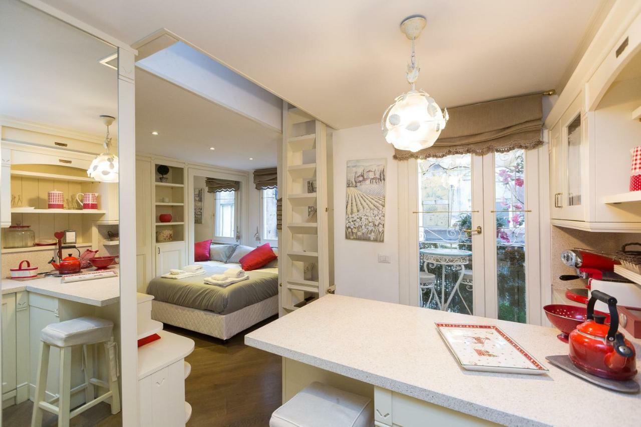 Pantheon Romantic Loft